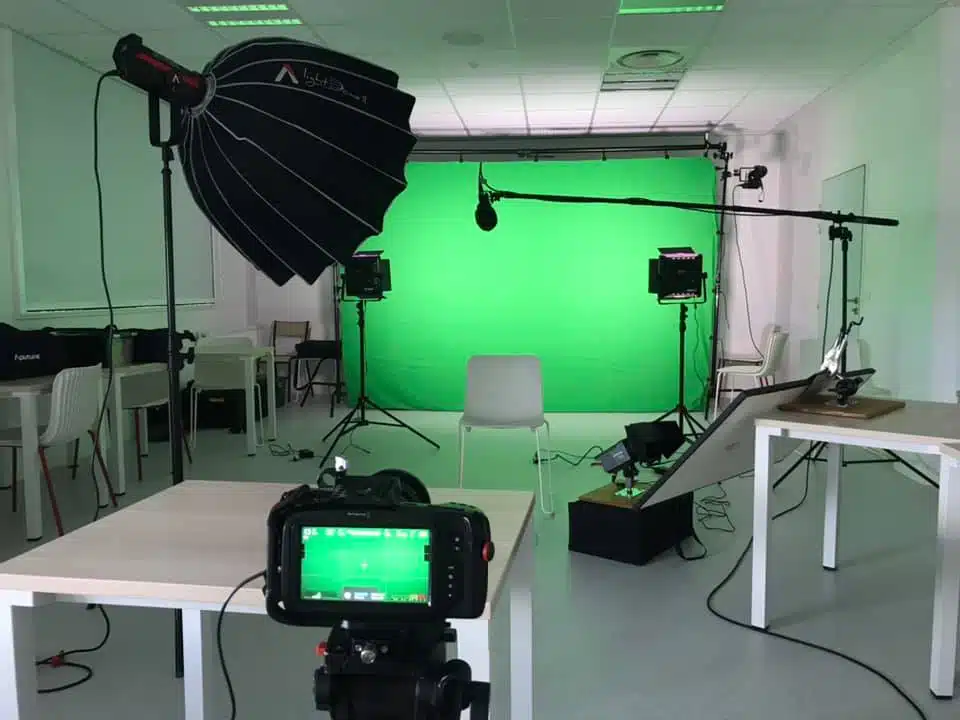 Tournage fond vert chez Girwet Production